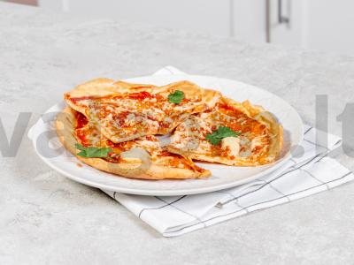 Picos tešla keptuvėje pagrindine nuotrauka