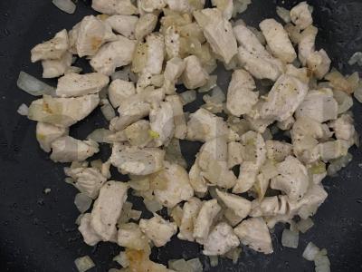 Fettuccine su vištienos filė ir grybais grietinėlės padaže Žingsnis 1