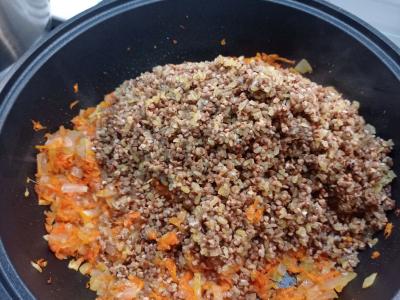 Grikių košė su bulguru ir daržovėmis Žingsnis 2