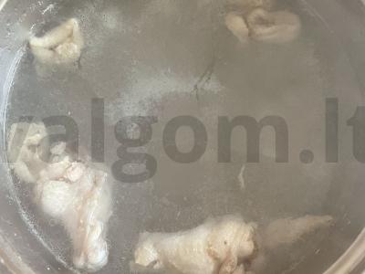 Ryžių sriuba su vištiena ir prieskoniais Žingsnis 1