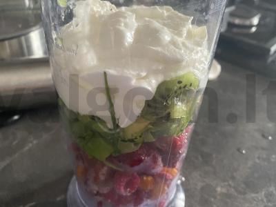 Namų uogų jogurtas Žingsnis 4