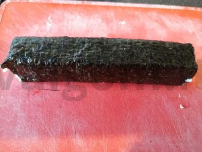 Sushi su raudona žuvimi, kreminiu sūriu ir agurku Žingsnis 4