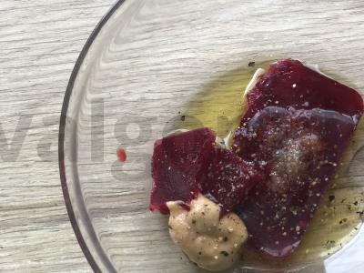 Šiltas salotas su kepenimis ir uogomis Žingsnis 3