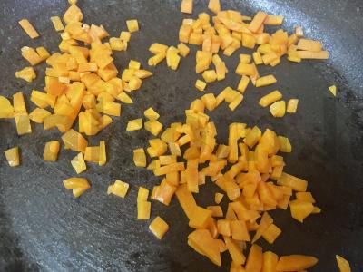 Lengvas vištienos sriuba su makaronais Žingsnis 3