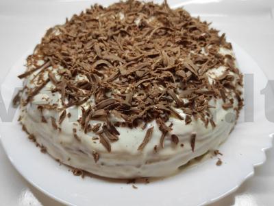 Šokoladinis blynų tortas pagrindine nuotrauka