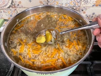 Lengvas sriuba su meatballs ir žiediniu kopūstu Žingsnis 8