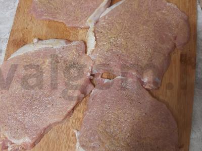 Kiaulienos kotletas su bulguru garnyrui Žingsnis 4