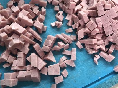 Olivje salotas su žaliais žirneliais Žingsnis 2