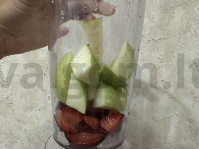 Vaisių tyrė su medumi ir mėtomis Žingsnis 4