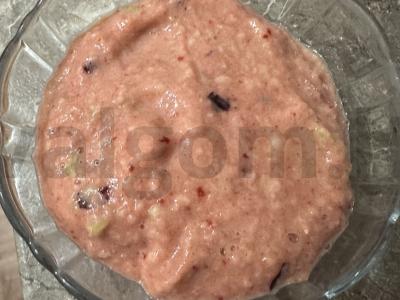 Vaisių tyrė su medumi ir mėtomis pagrindine nuotrauka