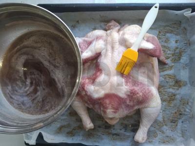 Vištiena, kepta vyno glazūroje su granatu Žingsnis 3