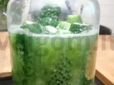 Namų sūdyti agurkai Žingsnis 2