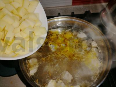 Rūgštynių sriuba su kiauliena ant kaulo ir bulvėmis Žingsnis 4