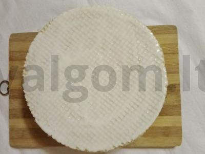 Greitas ir švelnaus skonio tortas ant vaflinių lakštų ir krekerių pagrindo Žingsnis 3