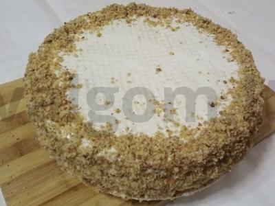 Greitas ir švelnaus skonio tortas ant vaflinių lakštų ir krekerių pagrindo Žingsnis 4