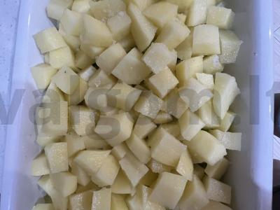 Bulvės su vištienos filė, cukinija ir grybais orkaitėje Žingsnis 1