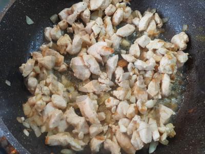 Vištiena grietinėlės padaže Žingsnis 3