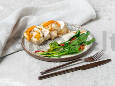 Indėnų filė ritinėliai su lašiša ir korėjietiška morkų salotomis pagrindine nuotrauka