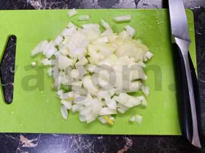 Žirnių sriuba su rūkytomis kiaulienos šonkauliais Žingsnis 2