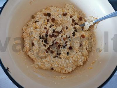 Moliūgų varškėtukai su razinomis ir cinamonu Žingsnis 7