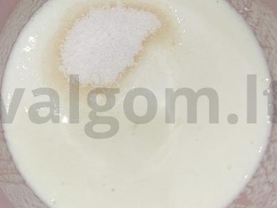 Neįprasti blynai iš sausų pieno Žingsnis 1