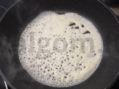 Labiausiai oriniai blynai be sodos ir kepimo miltelių Žingsnis 8