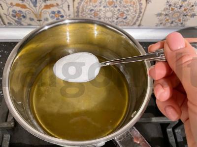 Tortas „Medovikas“ su natūraliu medumi Žingsnis 3