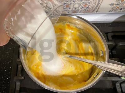 Tortas „Medovikas“ su natūraliu medumi Žingsnis 5