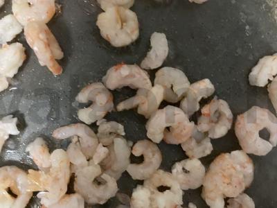 Spagečiai su krevetėmis grietinėlėje Žingsnis 3