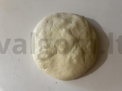 Pats paprasčiausias picos tešlos paruošimas pagrindine nuotrauka