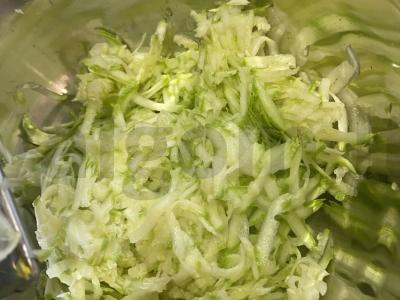 Bulviniai blynai su cukinija Žingsnis 1