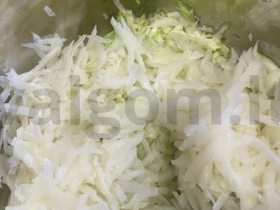 Bulviniai blynai su cukinija Žingsnis 2