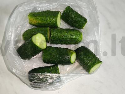 Greitai marinuoti agurkai Žingsnis 1