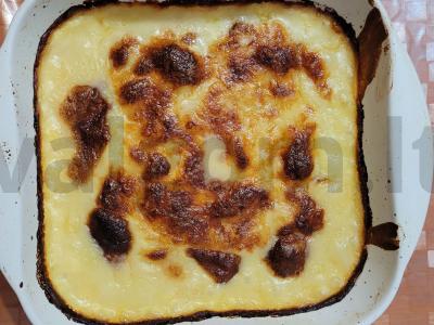 Sultingas mėsa po dangčiu pagrindine nuotrauka