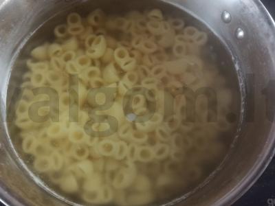 Makaronai su česnako padažu Žingsnis 1