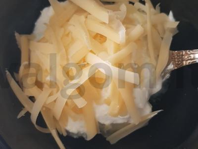 Trikampis su sūriu ir varške orkaitėje Žingsnis 1