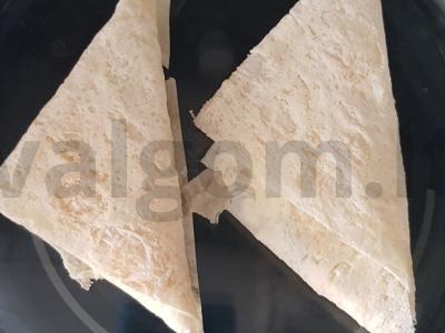 Trikampis su sūriu ir varške orkaitėje Žingsnis 3