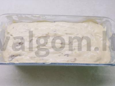 Kvapnus keksiukas su džiovintais vaisiais ir riešutais ant grietinės Žingsnis 3