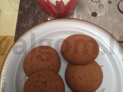 Avižiniai sausainiai su obuoliu ir cinamonu pagrindine nuotrauka