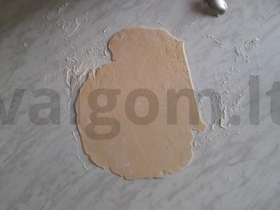 Namų traškučiai iš nesaldinto tešlos Žingsnis 3