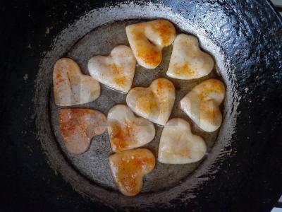 Namų traškučiai iš nesaldinto tešlos Žingsnis 5