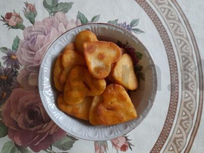 Namų traškučiai iš nesaldinto tešlos pagrindine nuotrauka