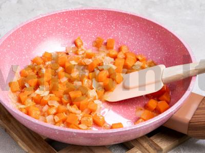 Vegetariškas sriuba su Briuselio kopūstais Žingsnis 1