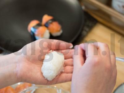 Namų suši ir ritinėliai Žingsnis 4