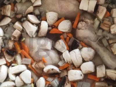 Namų grybų sriuba vištienos sultinyje Žingsnis 3