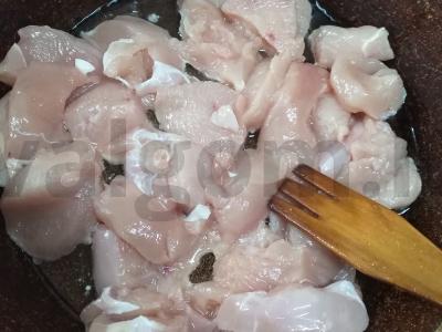 Namų lagmanas su kalakutienos filė Žingsnis 1