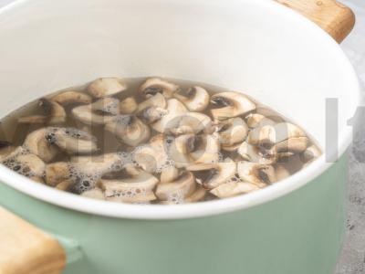 Grybų sriuba iš šampinjonų su perliniu miežiu Žingsnis 2