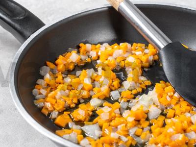 Grybų sriuba iš šampinjonų su perliniu miežiu Žingsnis 3