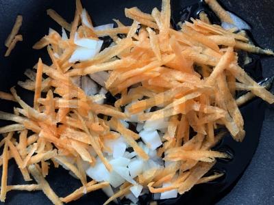 Sriuba su vištienos širdelėmis Žingsnis 4