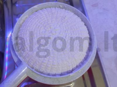 Adygean naminis sūris Žingsnis 2